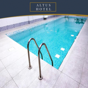 Altus Hotel Baku